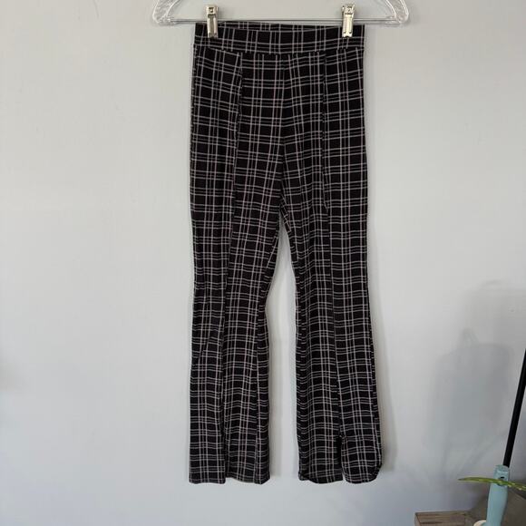 H&M Other - H&M Black & White Plaid Flare Leg Pull On Pants Girls Size 18 Preppy